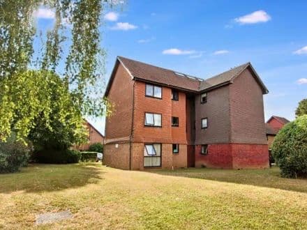 One Bedroom Apartment - 61 Year Lease - West Drayton, UB7 8AX