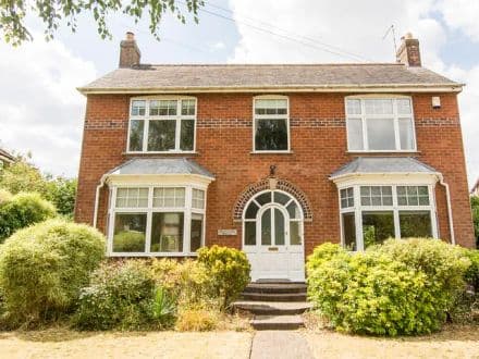 Family Home - Four Bedrooms - Popular Village Location - Leire (LE17)