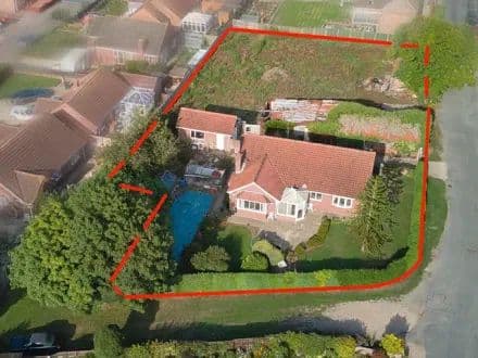 Detached Two Bedroom Bungalow - Coastal Location - Saltfleet (LN11)