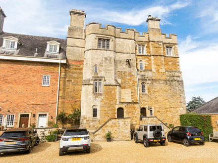 Grade I Listed Property - Needing Refurbishment - Dingley Hall (LE16)