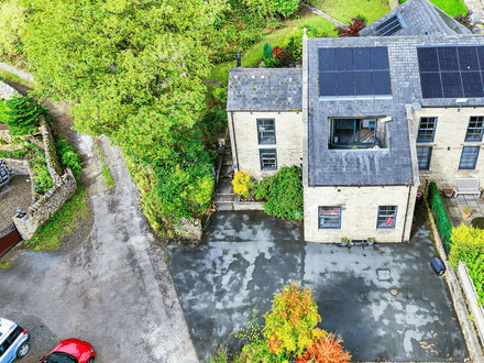 Stunning Family Home - Salterforth (BB18)